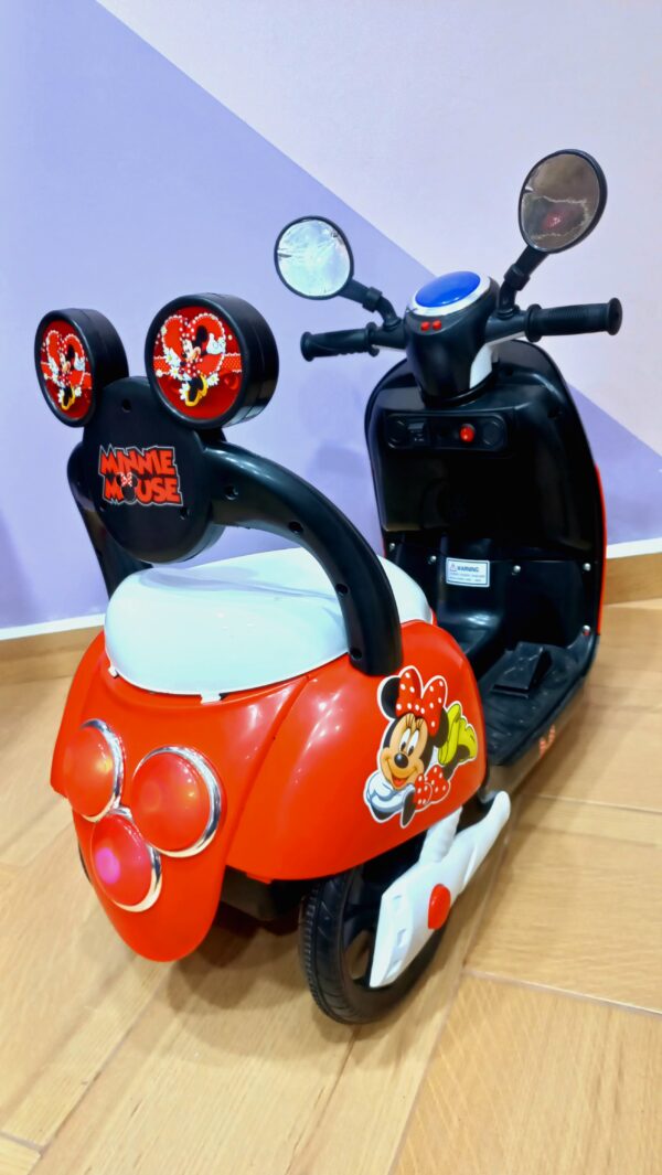 Moto Eléctrica Mickey Mouse - Image 4
